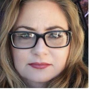 Meet your Posher, Lottie